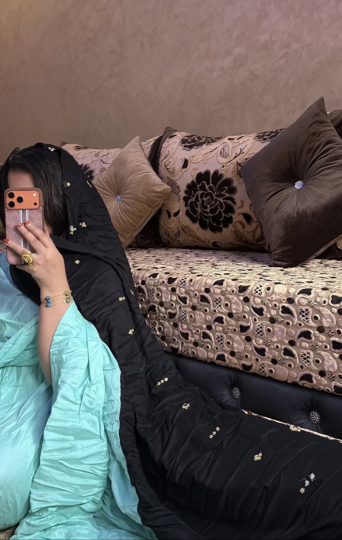 لباس يصلح  في المناسبات