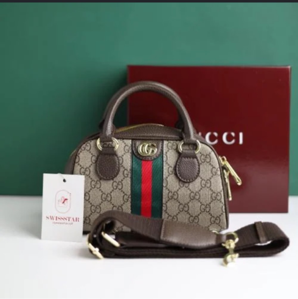 Cucci مني